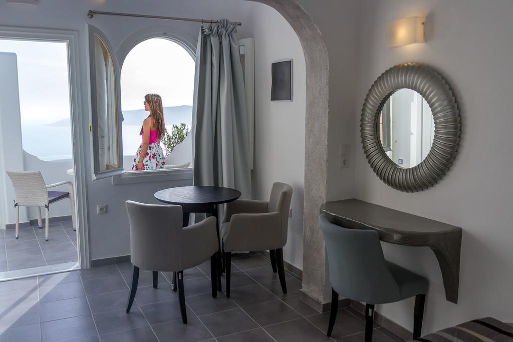 Remvi Suites Firostefani Bilik gambar